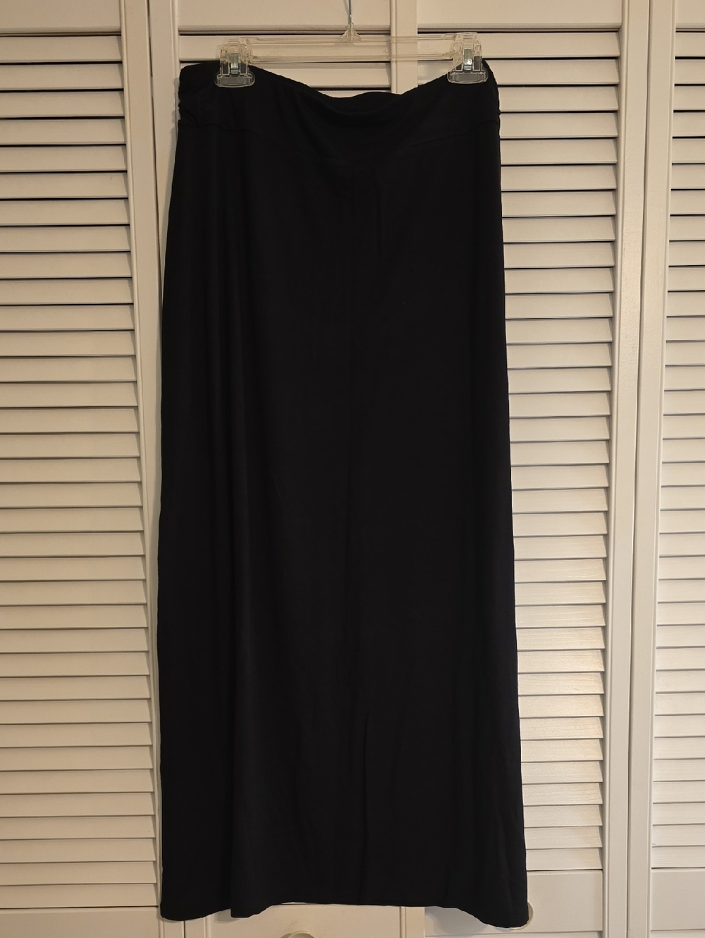 Black Maxi Skirt with Sleek Waistband